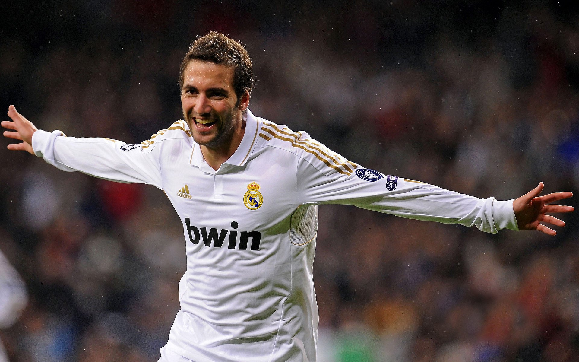 英超球员赛后恢复曲线数据驱动个性化训练方案设计