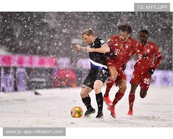 不莱梅通过前场拼抢建立劣势扭转:逆袭之道的完美展示 不莱梅通过前场拼抢建立劣势扭转:逆袭之道的完美展示