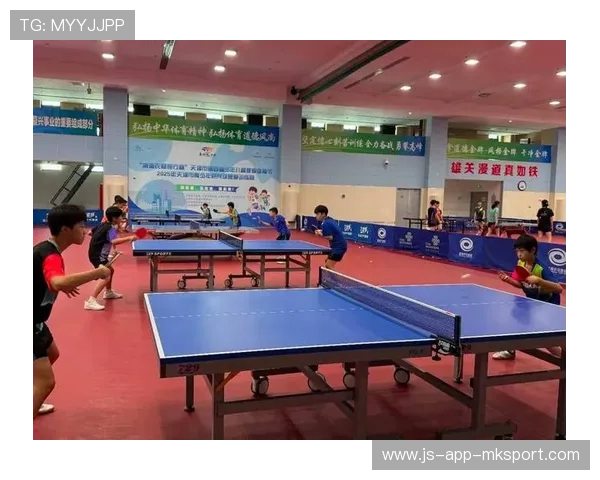 乒乓球俱乐部推动青少年训练营的师资认证与激励政策，乒乓球培训中心